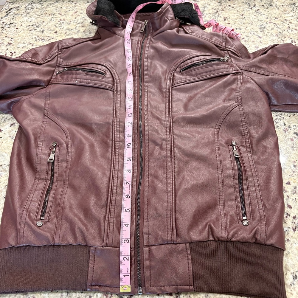 Burgandy faux leather fleece lined removable hood jacket Large GUC Preowned - Picture 12 of 13